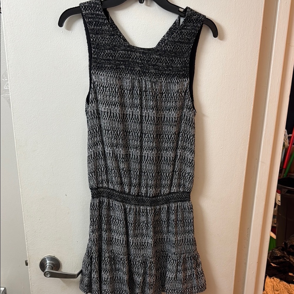 Black and Gray Sleeveless Dress
